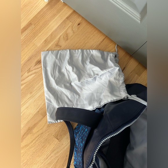 Lululemon Bag - Picture 8 of 10